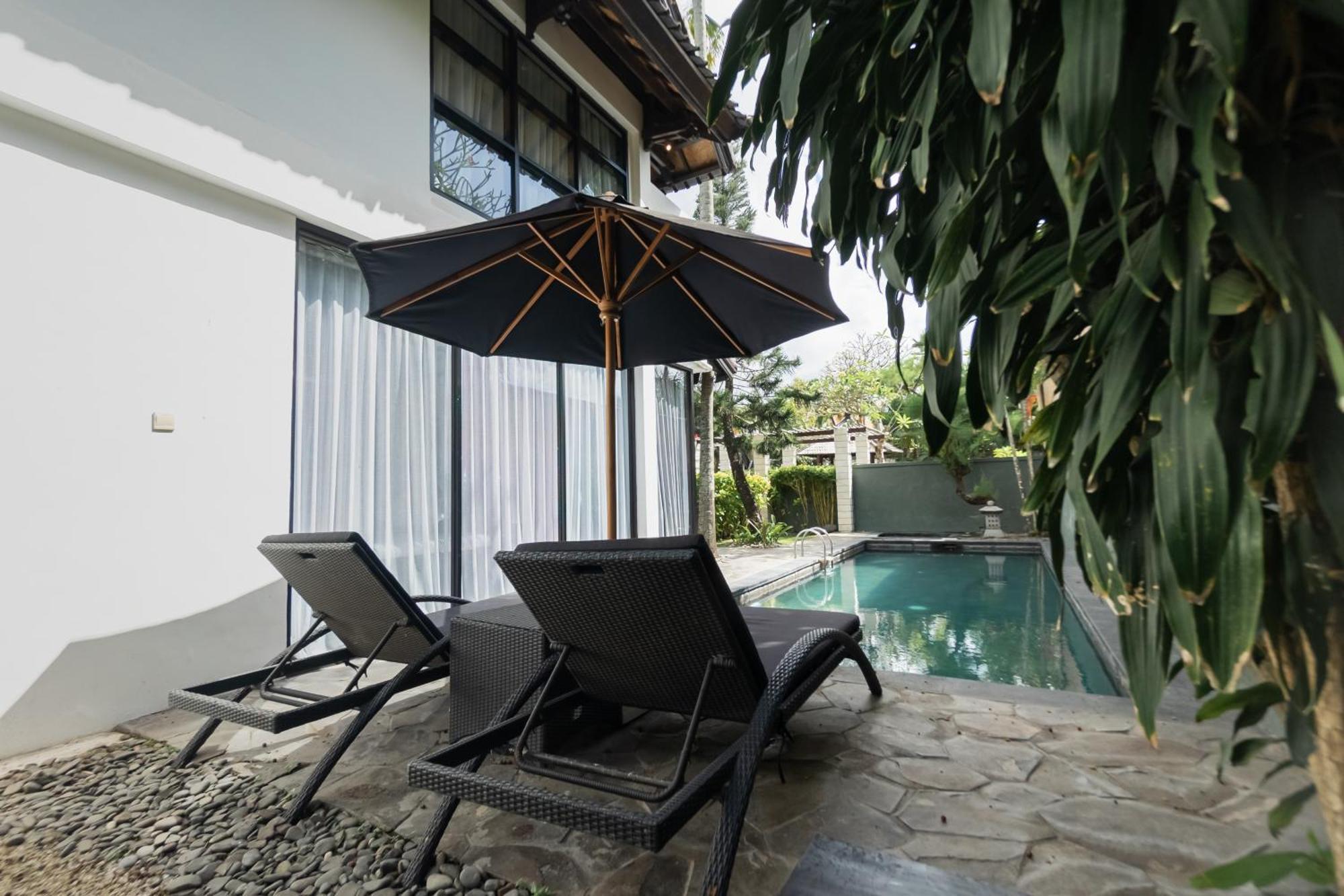 Willa Four On Drupadi Seminyak Zewnętrze zdjęcie
